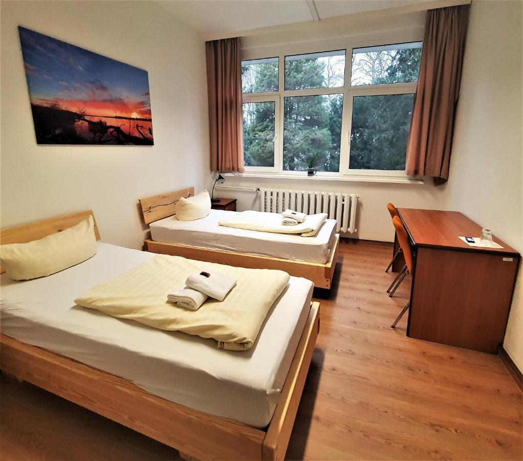 Waldhotel Am See Berlin-Schmoeckwitz Ngoại thất bức ảnh